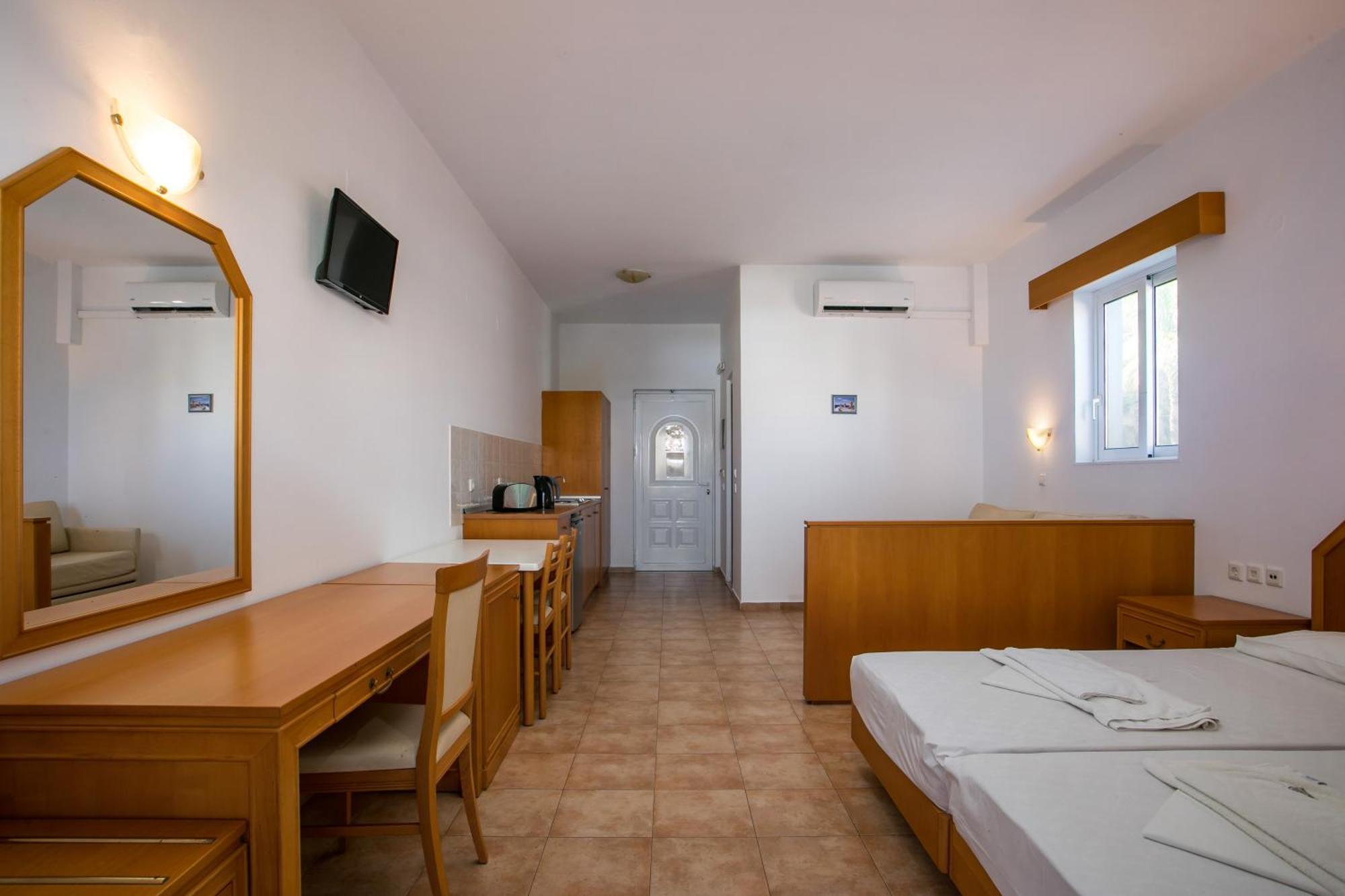 Lambis Studios & Apartments Líndos Exteriér fotografie